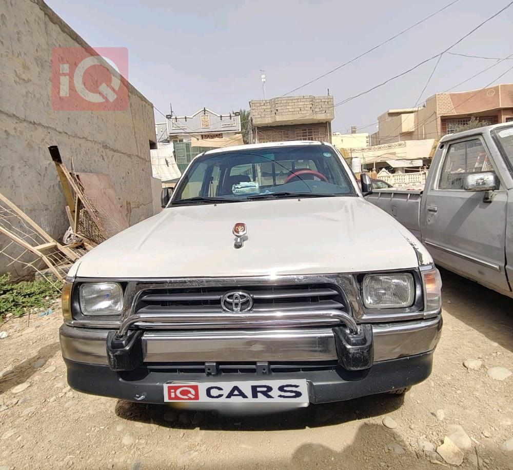 تويوتا هايلوكس